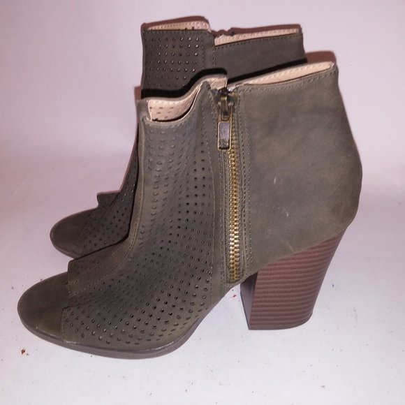 Brash Womens Shoes size 7 Faux Suede Booties Olive Green Open Tie Side Zip All M - Picture 9 of 14